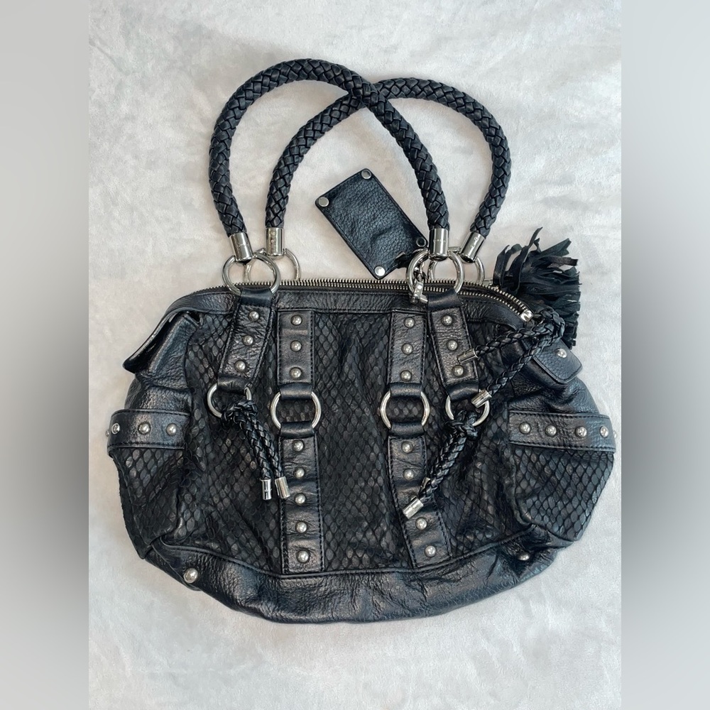 Vintage authentic Bebe leather purse with matching leather whip keychain - Picture 4 of 13